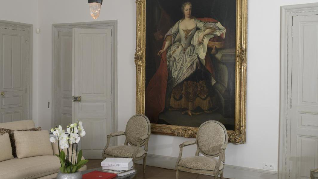 View of one of the rooms in Stéphane Bern's home. Stéphane Bern, From the City to the Country