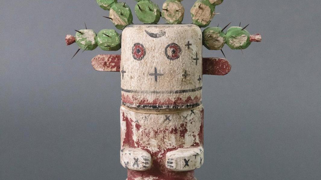 Arizona (États-Unis). Kachina représentant Yungya, la « kachina cactus», bois, pigments... Les Hopis, Serge Mouille ou Yonel Lebovici