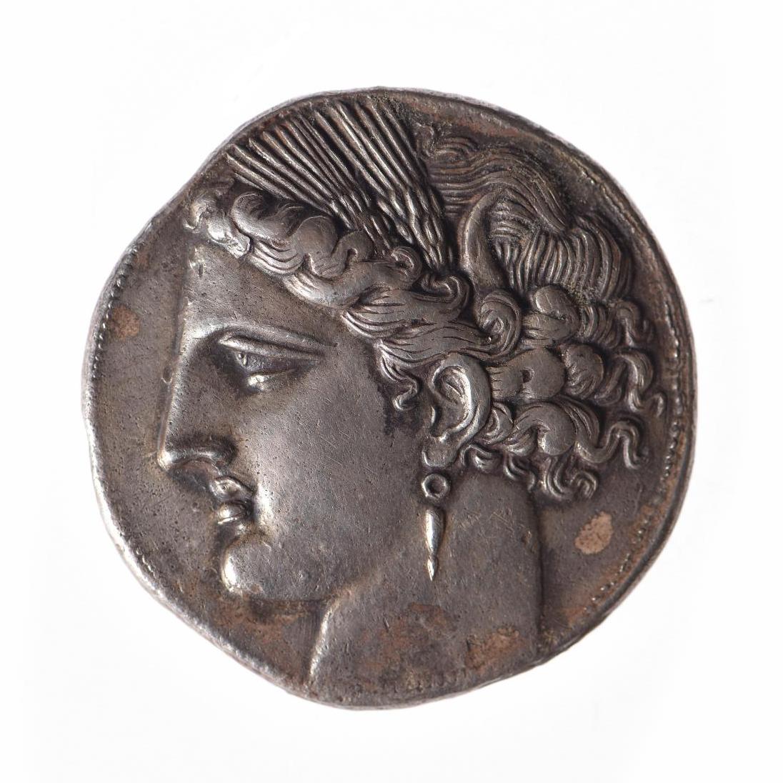 Quand une monnaie de Carthage adopte Perséphone - Zoom