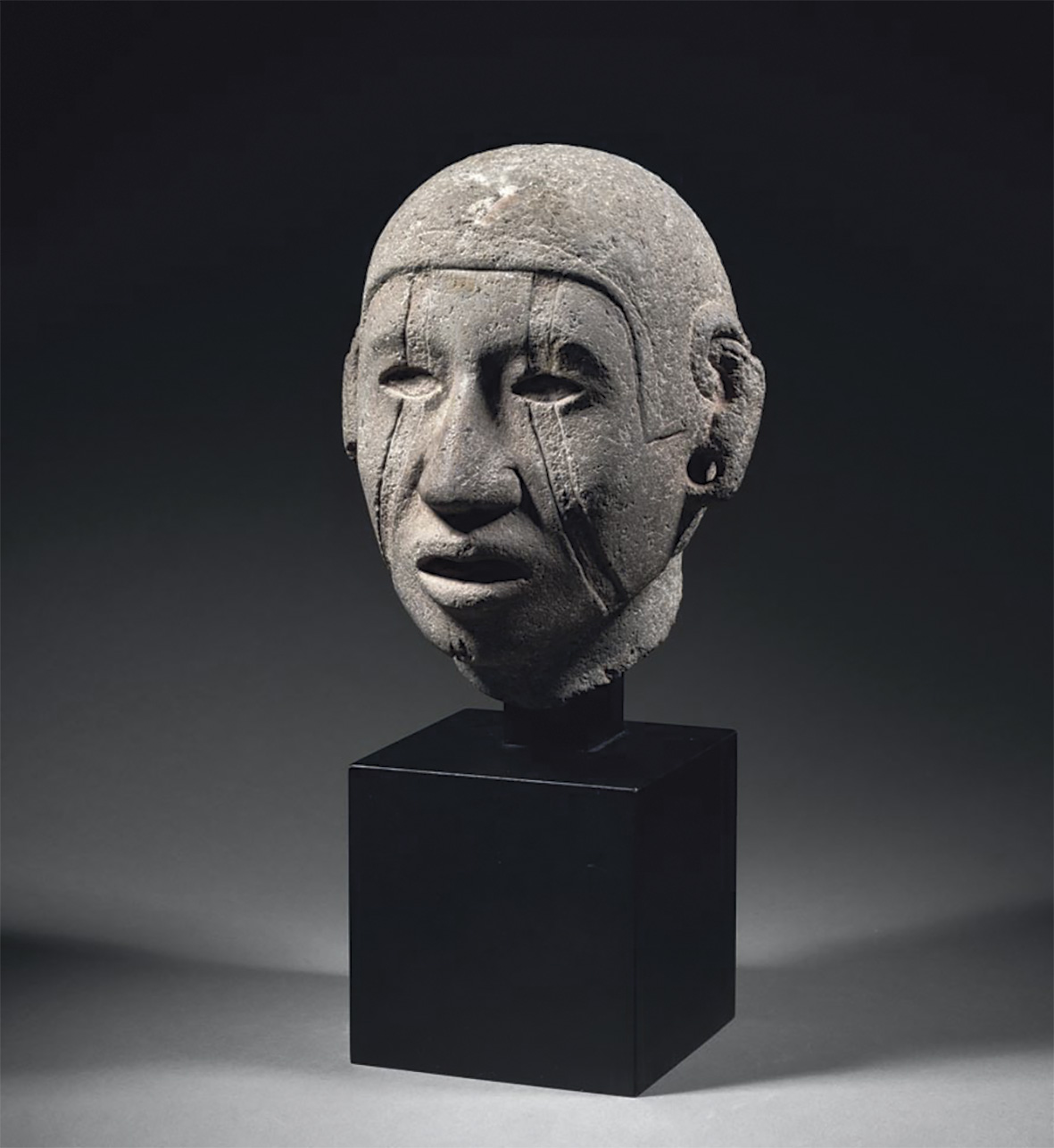 Les visages de pierre des Aztèques