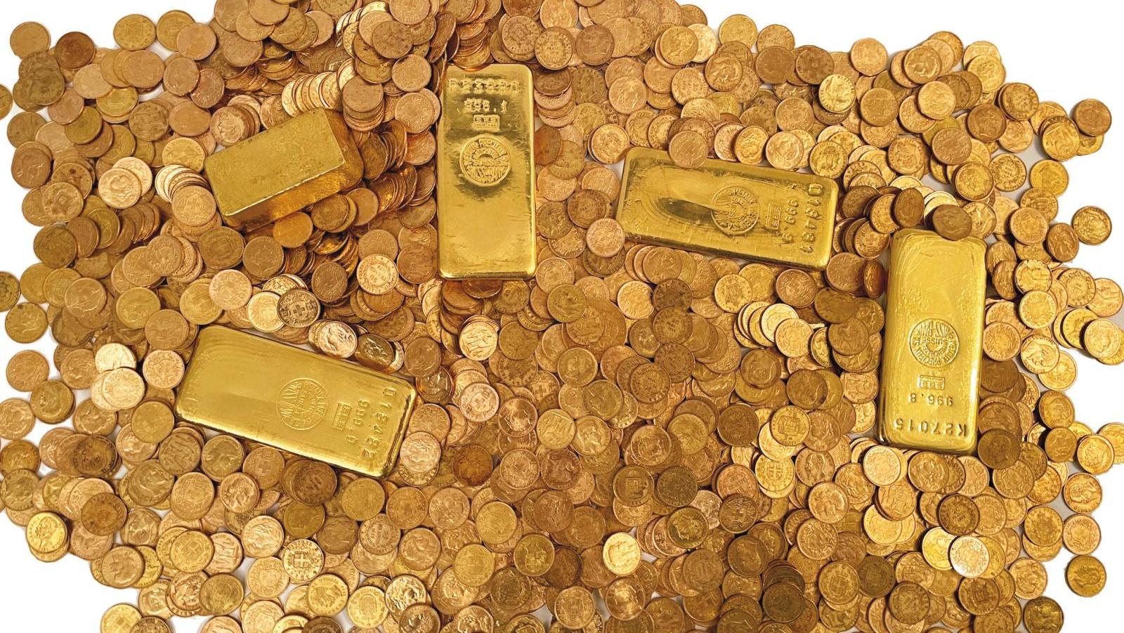 Trésor de Morez composé de cinq lingots et 1 559 pièces d’or, vendu en 153 lots.... Un trésor en or pour la ville de Morez
