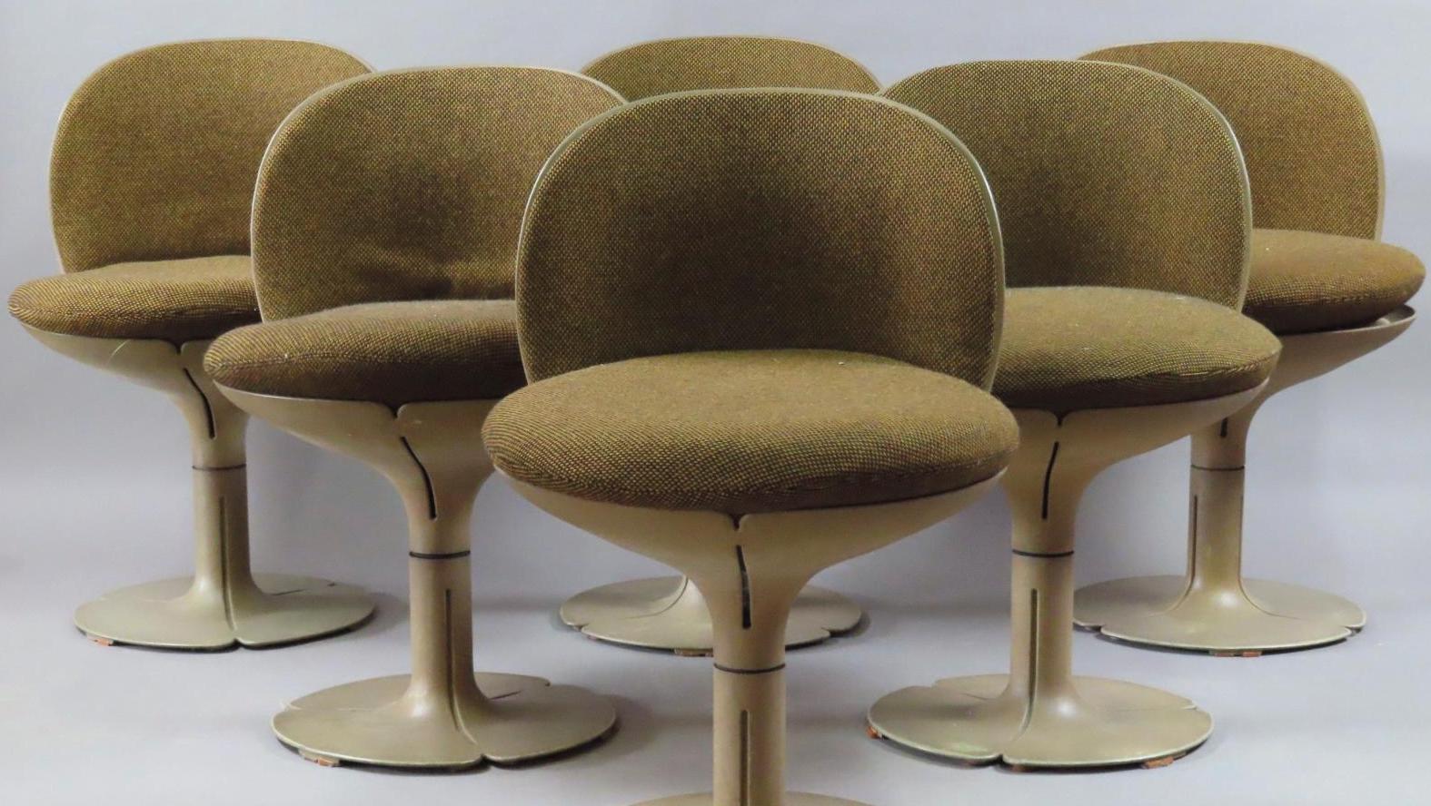 Pierre Paulin (1927-2009), Alfa International, suite de six chaises Élysée, modèle... Pierre Paulin à l’Élysée pour les Pompidou