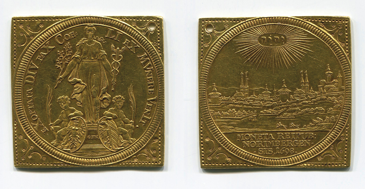 Nuremberg, 8 ducats, 1698, monnaie carrée, commémorative du traité de Rijswijk, la Paix debout sur un piédestal, à ses pieds deux chérubin