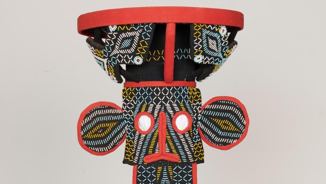 Masques cagoule d’éléphant de la société secrète Kuo’si de la chefferie balatchi,... Musée du quai Branly - Jacques Chirac : au Cameroun, les esprits gouvernent toujours les vivants 