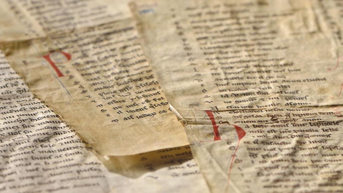 Chrétien de Troyes (vers 1130-vers 1190), Le Manuscrit d’Annonay, seize fragments... Chevaliers arthuriens et zouaves en manœuvres